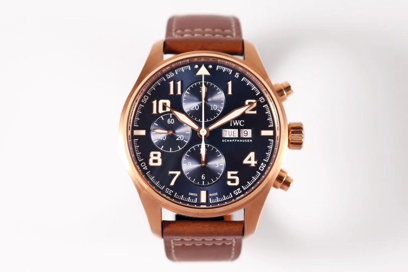 IWC 파일럿 크로노그래프 로즈골드 블루 다이얼 001-251705
