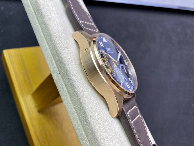 IWC 파일럿 워치 진 월페이저 투르비옹 시계 001-251709