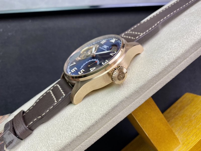 IWC 파일럿 워치 진 월페이저 투르비옹 시계 001-251709
