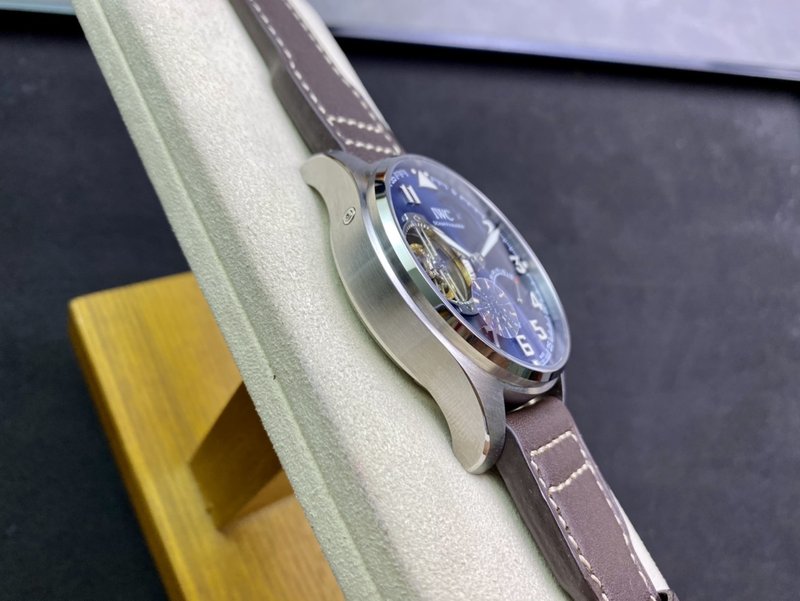 IWC 파일럿 워치 진 월페이즈 기능 시계 001-251710