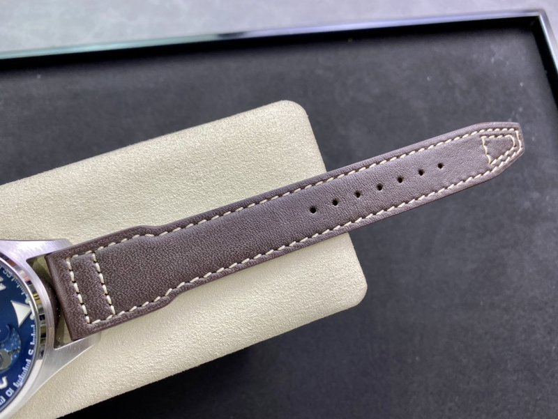IWC 파일럿 워치 진 월페이즈 기능 시계 001-251710