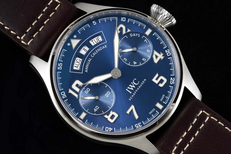 IWC 빅 파일럿 연력 시계 001-251724