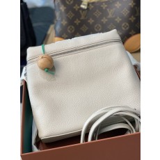 로로피아나 L 시리즈 여성 백팩 001-252039