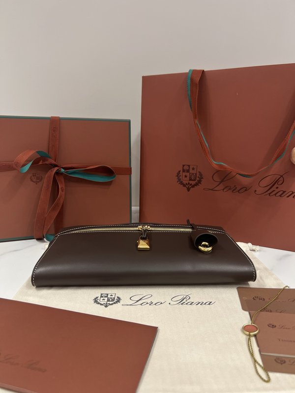 LP 엑스트라 클러치 브라운 클러치백 001-252062