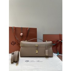 로로피아나 그레인 레더 핸드백 001-252077
