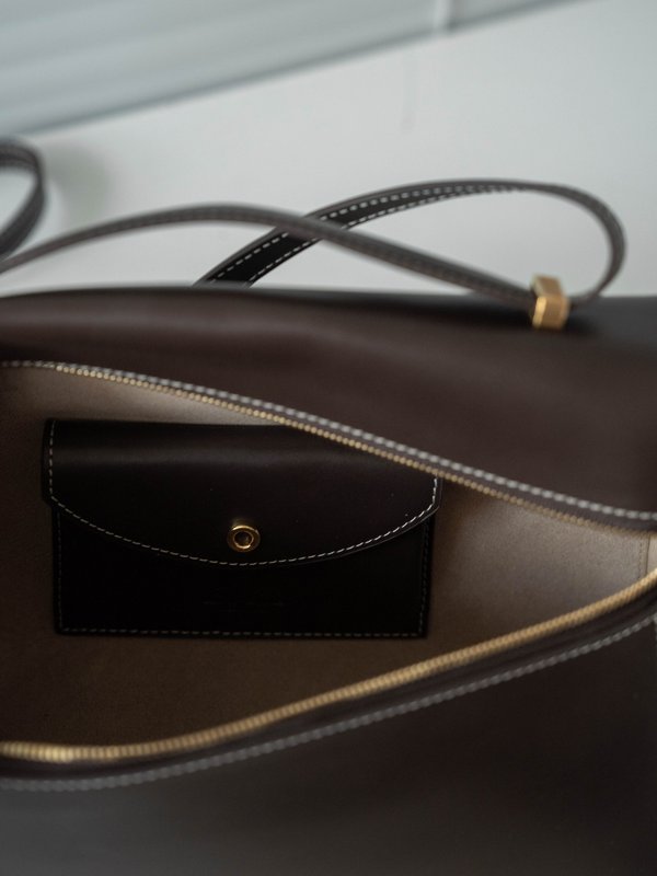 로로피아나 Loro Piana 신상 숄더백 001-252102