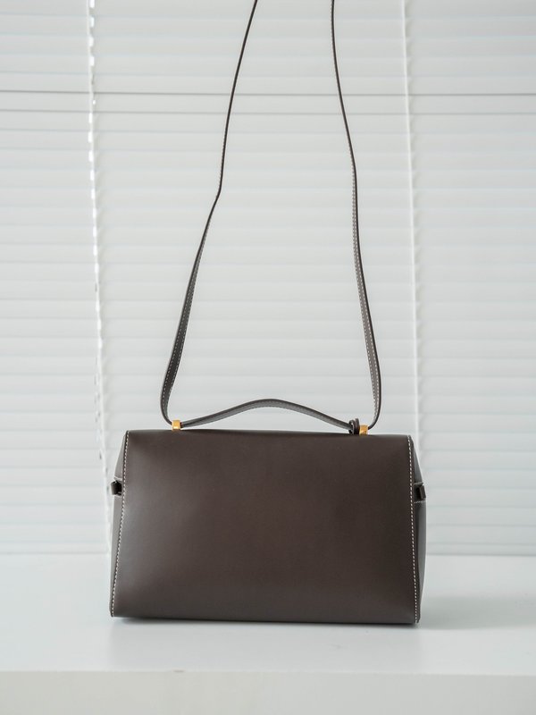 로로피아나 Loro Piana 신상 숄더백 001-252102