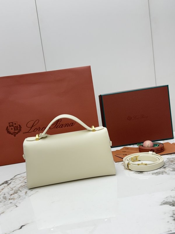 로로피아나 엑스트라백 L23 평문 소가죽 핸드백 숄더백 001-252132