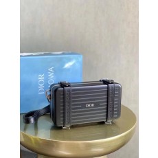 리모와 디올 콜라보 블랙 미니백 001-252200