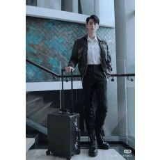 리모와 블랙 하드쉘 캐리어 001-252224