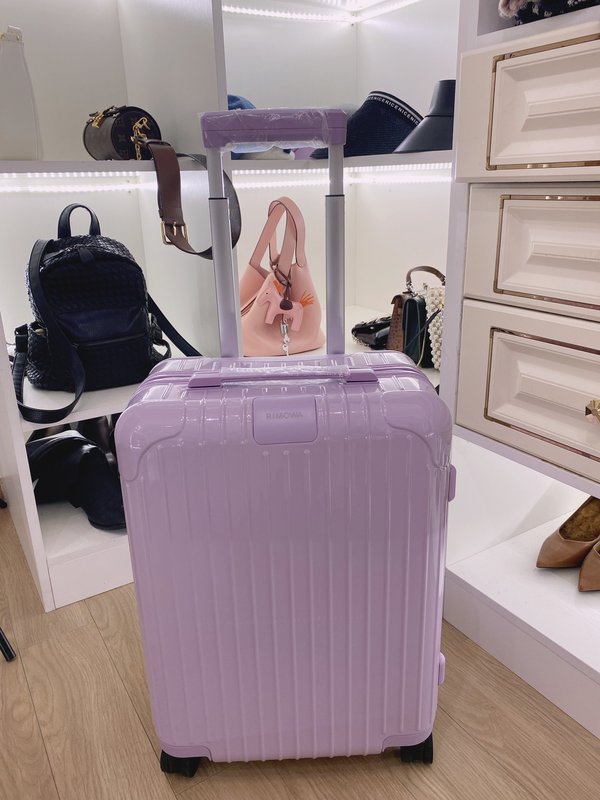 리모와 에센셜 시리즈 알루미늄 여행용 캐리어 001-252263