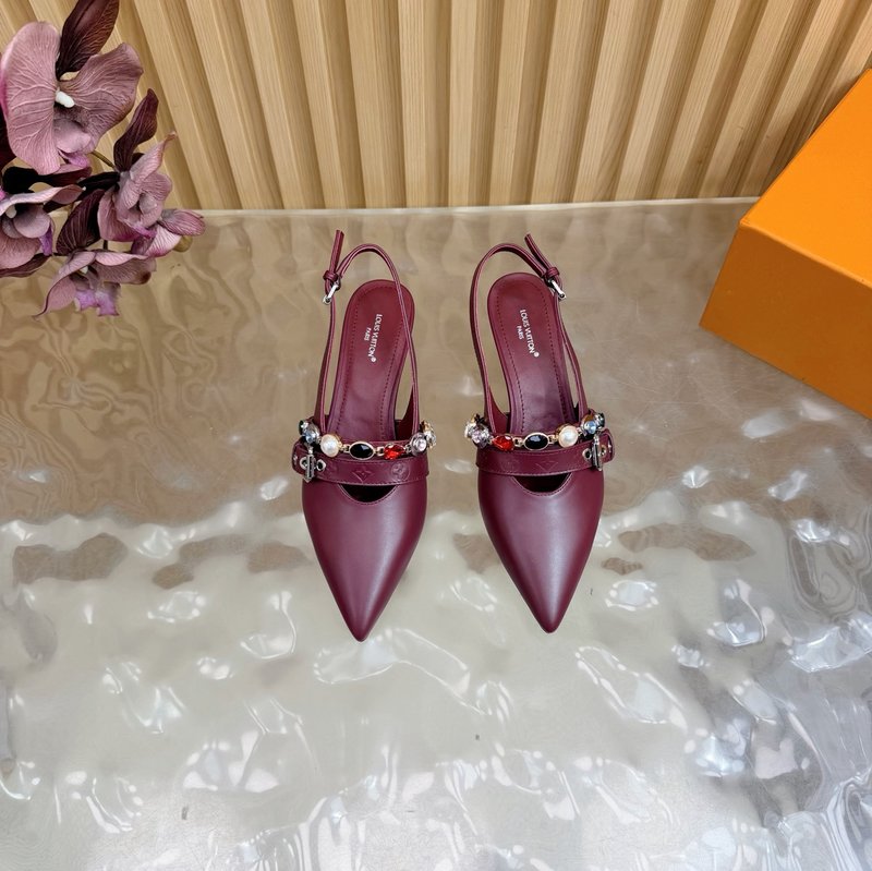 루이비통 바이브 체인 백슬링 뾰족구두 샌들 001-252352