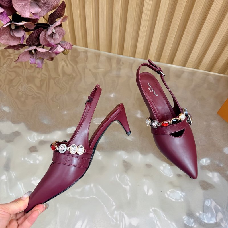 루이비통 바이브 체인 백슬링 뾰족구두 샌들 001-252352