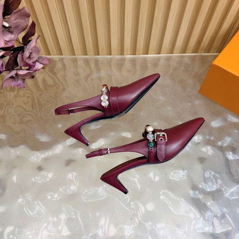 루이비통 바이브 체인 백슬링 뾰족구두 샌들 001-252352
