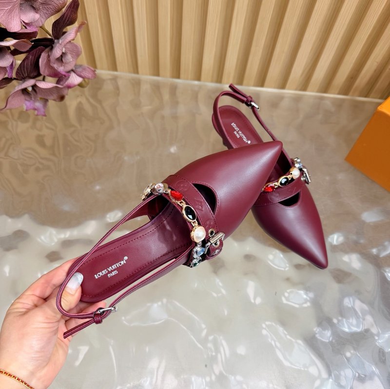 루이비통 바이브 체인 백슬링 뾰족구두 샌들 001-252352