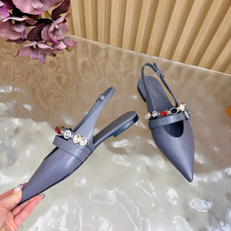 루이비통 바이브 체인 백스트랩 뾰족구두 샌들 001-252357