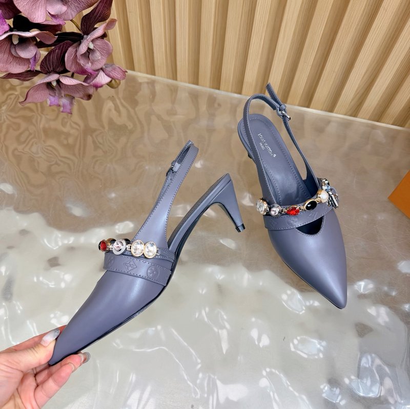 루이비통 바이브 체인 백슬링 뾰족구두 샌들 001-252364