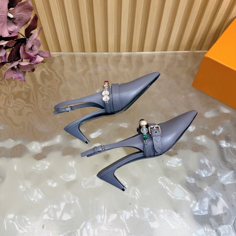 루이비통 바이브 체인 백슬링 뾰족구두 샌들 001-252364
