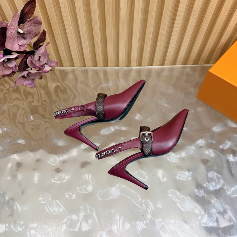 루이비통 바이브 체인 백버클 뾰족구두 샌들 001-252367