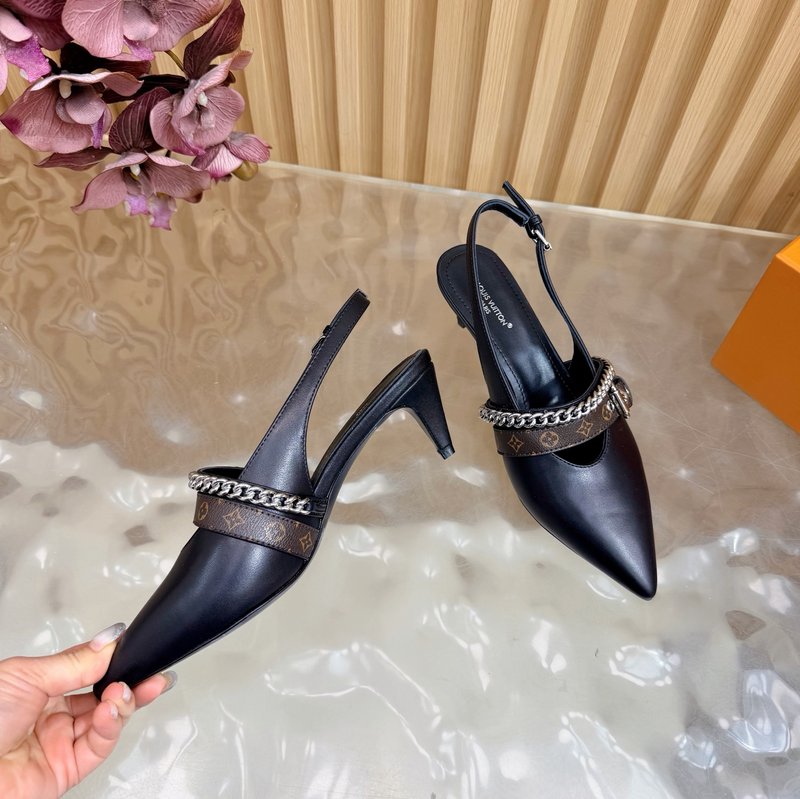 루이비통 바이브 체인 백스트랩 뾰족구두 샌들 001-252368