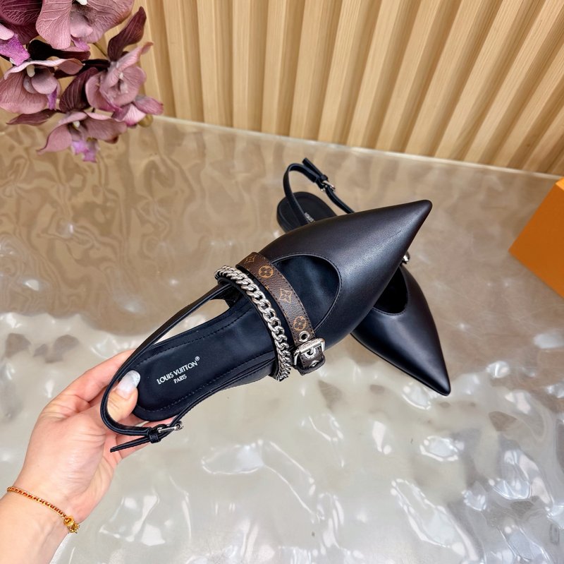 루이비통 바이브 체인 백슬링 뾰족구두 샌들 001-252373