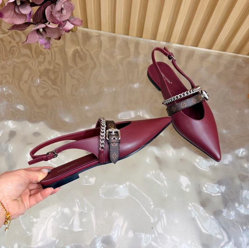 루이비통 바이브 체인 백스트랩 뾰족구두 샌들 001-252374