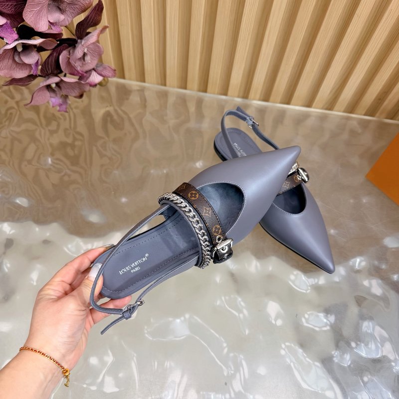 루이비통 바이브 체인 백스트랩 뾰족구두 샌들 001-252375