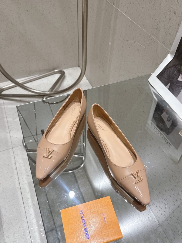 루이비통 스이크 힐 포인트 투 펌프스 001-252425
