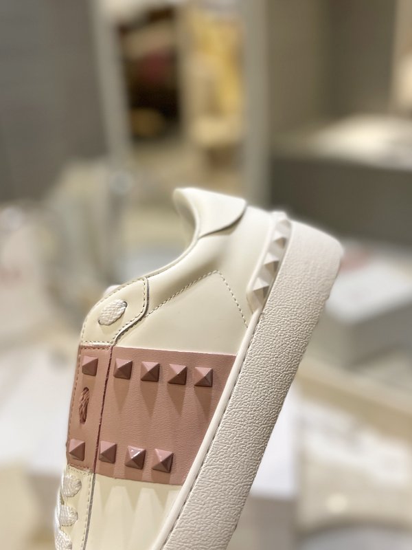 발렌티노 클래식 컬러블럭 커플 스니커즈 001-252554