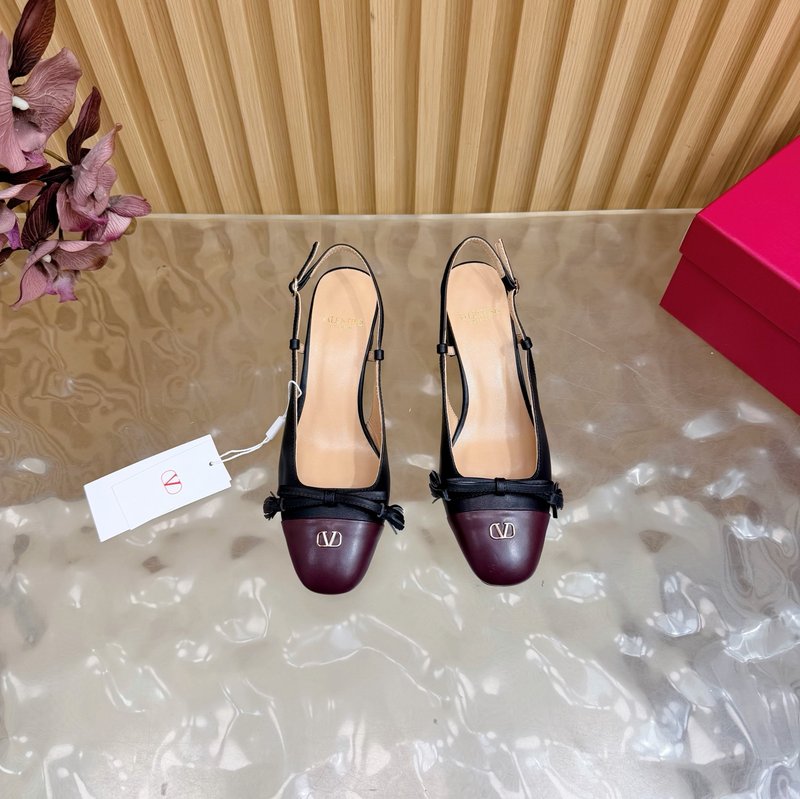 발렌티노 리본 스플릿 컬러 굽 샌들 001-252559