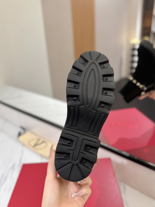발렌티노 라운드 토 슬립온 첼시 부츠 001-252573
