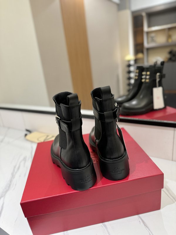 발렌티노 라운드 토 체ลซี 부츠 001-252575