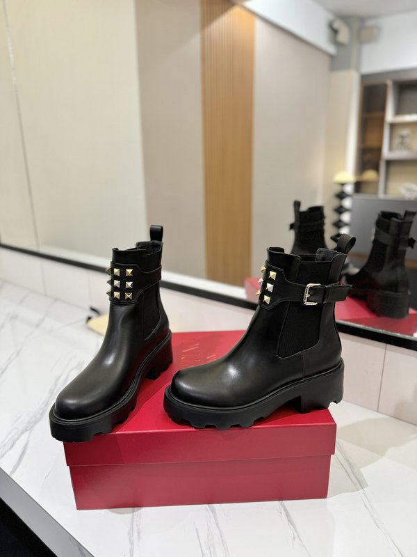 발렌티노 라운드 토 체ลซี 부츠 001-252575