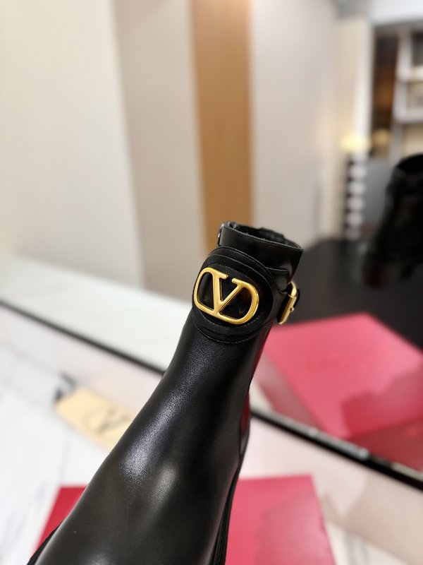 발렌티노 빈티지 버클 라운드 토우 레더 부츠 001-252577