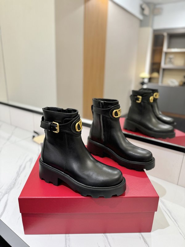 발렌티노 빈티지 버클 라운드 토우 레더 부츠 001-252577