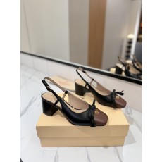 발렌티노 라운드 토 버클 힐 001-252639