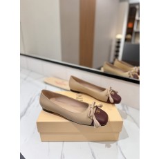 발렌티노 라운드토 발레 플랫슈즈 001-252641