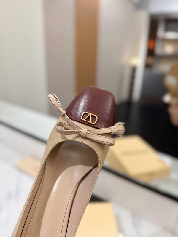 발렌티노 라운드 토 버클 높은 힐 001-252647