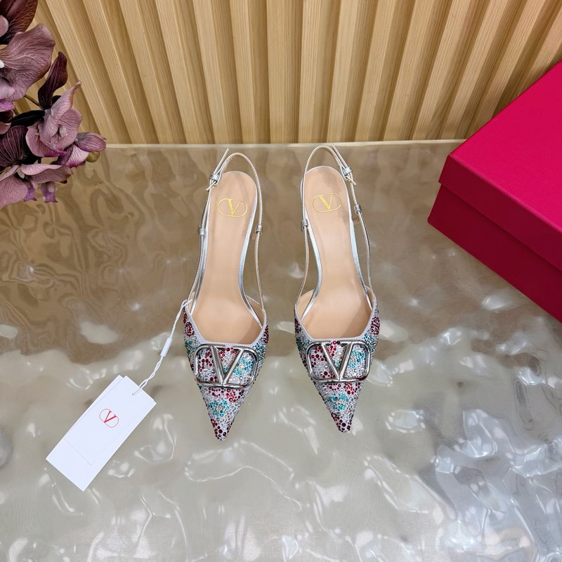 발렌티노 컬러 크리스탈 V 로고 뾰족구두 힐 샌들 001-252650