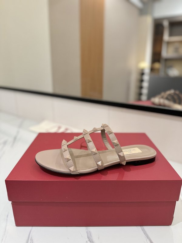 발렌티노 리 플랫 샌들 001-252667