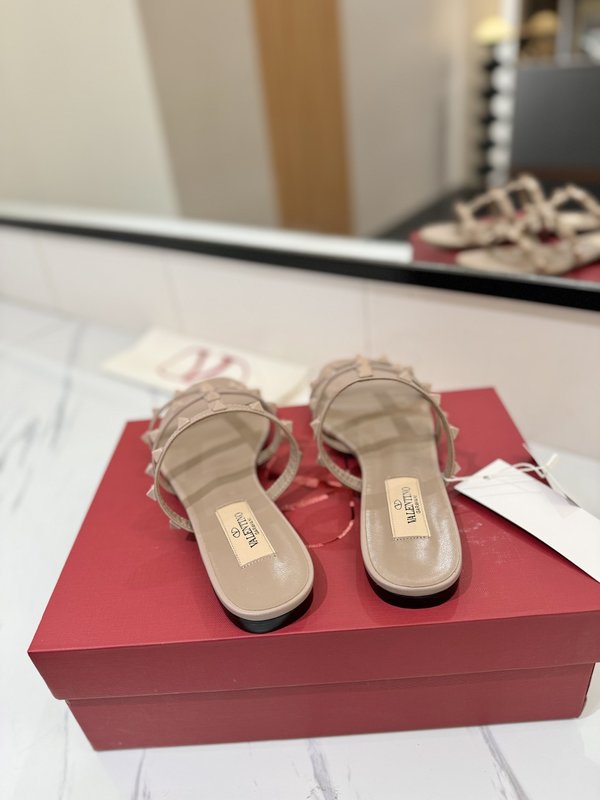 발렌티노 리 플랫 샌들 001-252667