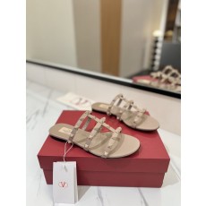 발렌티노 리 플랫 샌들 001-252667