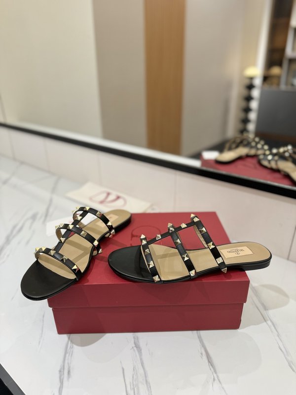 발렌티노 리 플랫 샌들 001-252668