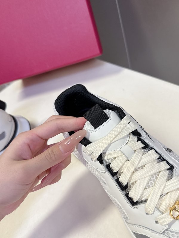 발렌티노 레트로 스플라이스 러닝화 001-252694