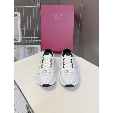 발렌티노 레트로 스플라이스 러닝화 001-252694