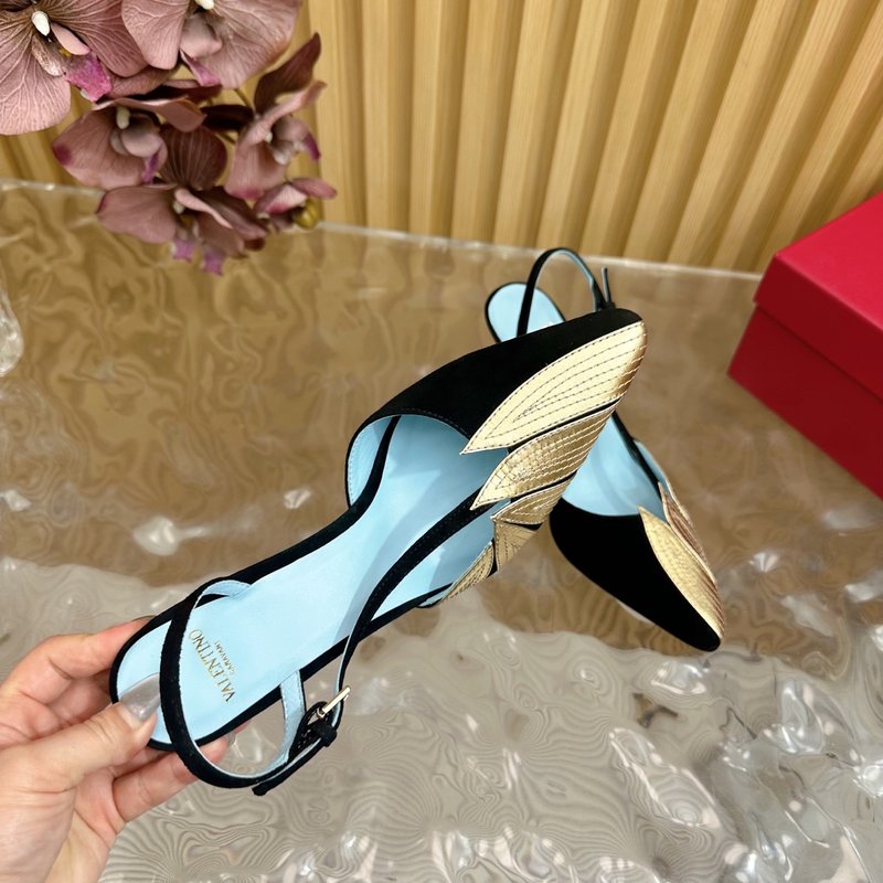 발렌티노 피쉬스케일 다이아몬드 힐 샌들 001-252704