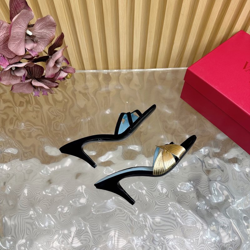 발렌티노 피쉬스케일 다이아몬드 힐 샌들 001-252706