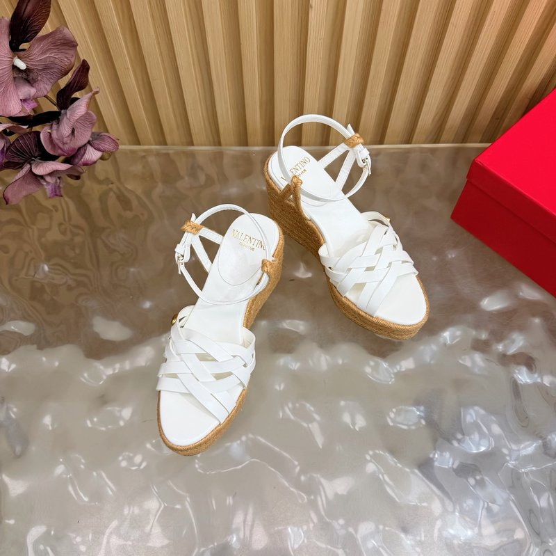 발렌티노 V 버클 로프 위빙 하이힐 샌들 001-252741
