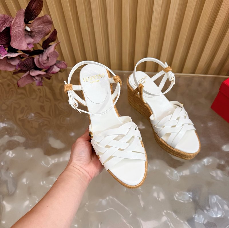 발렌티노 V 버클 로프 위빙 하이힐 샌들 001-252741