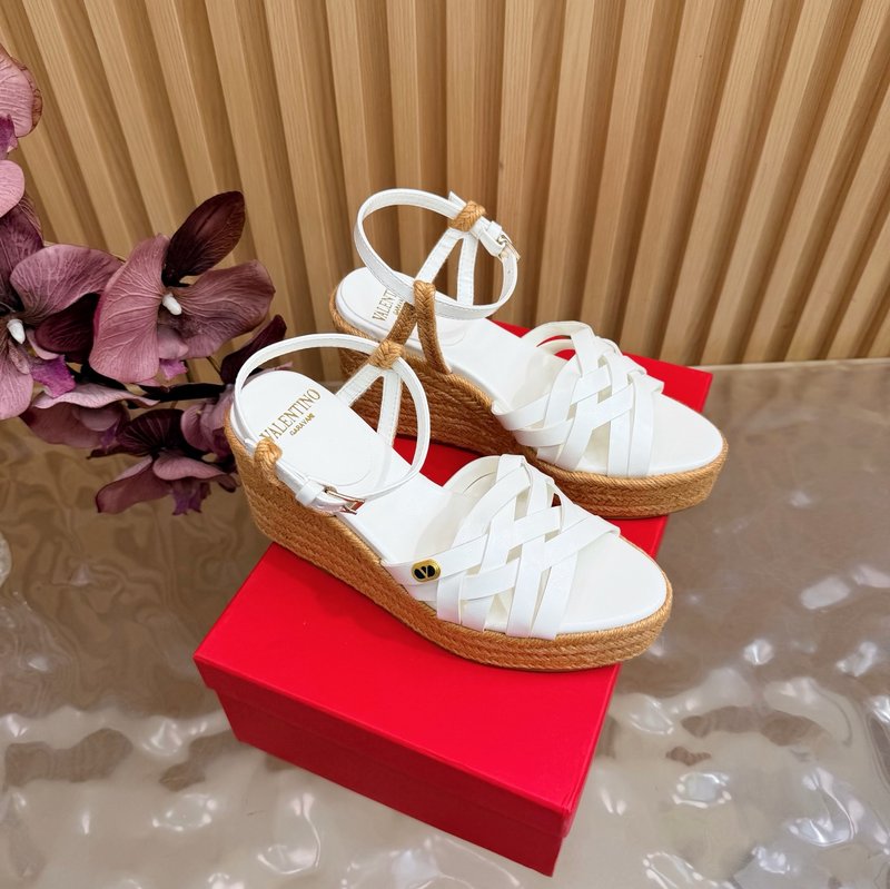 발렌티노 V 버클 로프 위빙 하이힐 샌들 001-252741